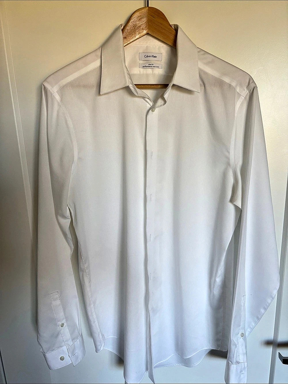 Calvin Klein White Long Sleeve Dress Shirt Like New